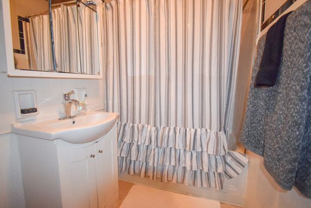 914 W Olive Street, Bloomington, IL 61701