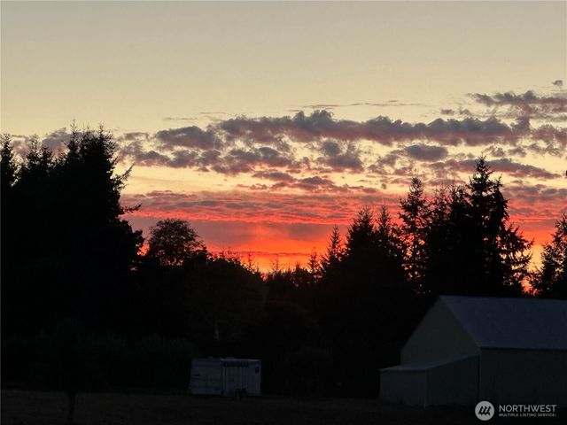 22588 Grip Road, Sedro Woolley, WA 98284