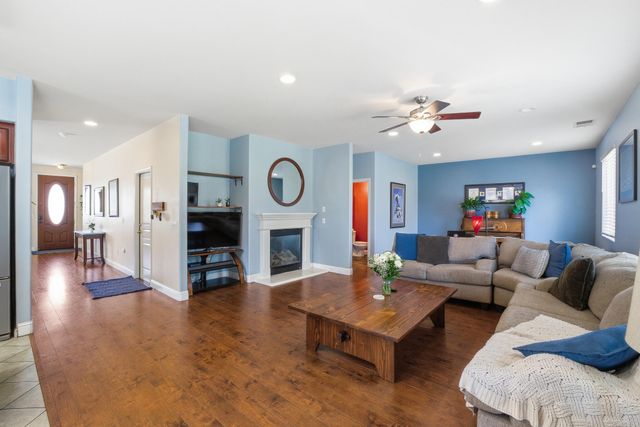 1612 Maduro Street, Tulare, CA 93274