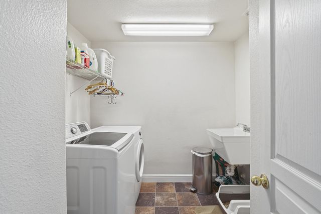 1612 Maduro Street, Tulare, CA 93274