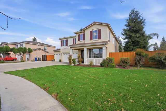 1612 Maduro Street, Tulare, CA 93274