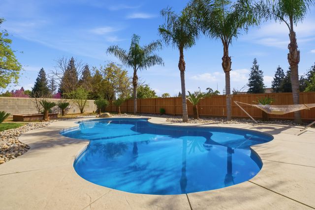 1612 Maduro Street, Tulare, CA 93274