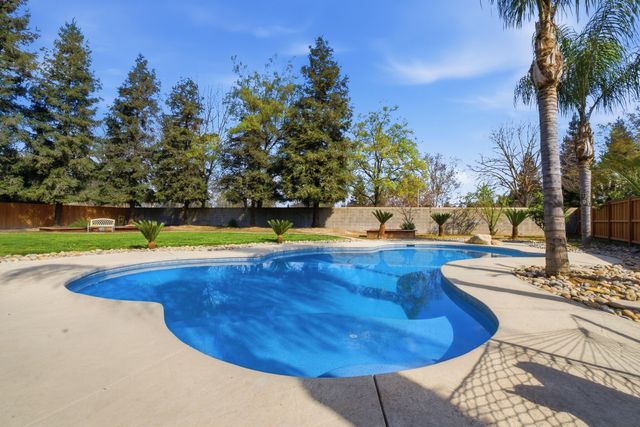 1612 Maduro Street, Tulare, CA 93274