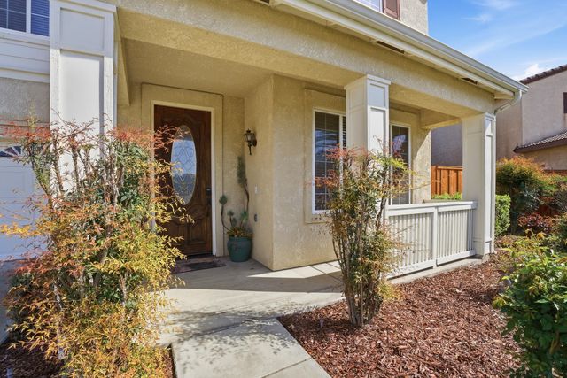 1612 Maduro Street, Tulare, CA 93274