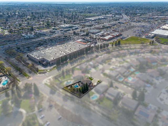 1612 Maduro Street, Tulare, CA 93274