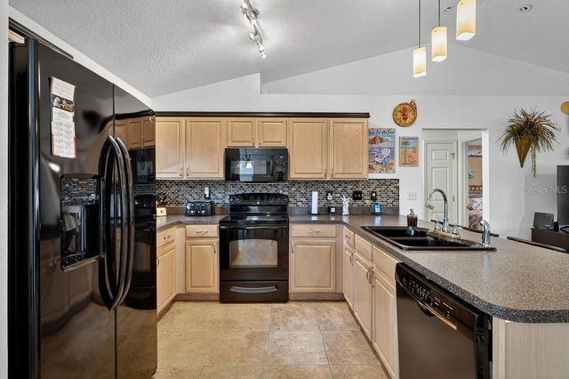 89 ROBINSON DRIVE, Palm Coast, FL 32164