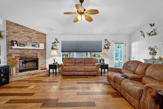 89 ROBINSON DRIVE, Palm Coast, FL 32164