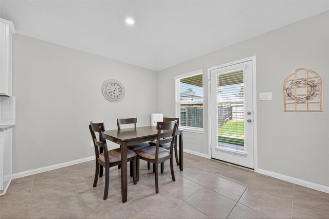 2322 E Winding Pines Drive, Tomball, TX 77375