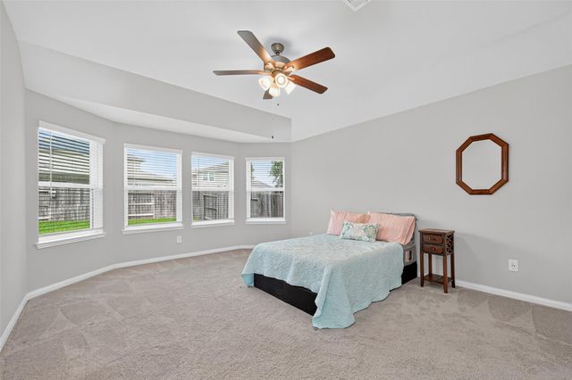 2322 E Winding Pines Drive, Tomball, TX 77375