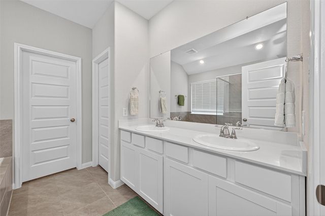 2322 E Winding Pines Drive, Tomball, TX 77375