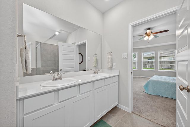 2322 E Winding Pines Drive, Tomball, TX 77375