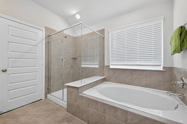 2322 E Winding Pines Drive, Tomball, TX 77375