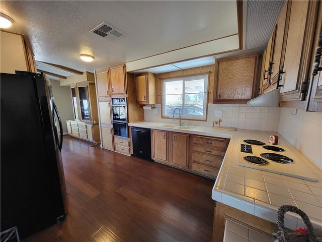 30065 N Stillwater Drive, Meadview, AZ 86444