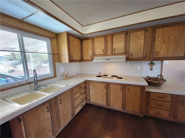 30065 N Stillwater Drive, Meadview, AZ 86444