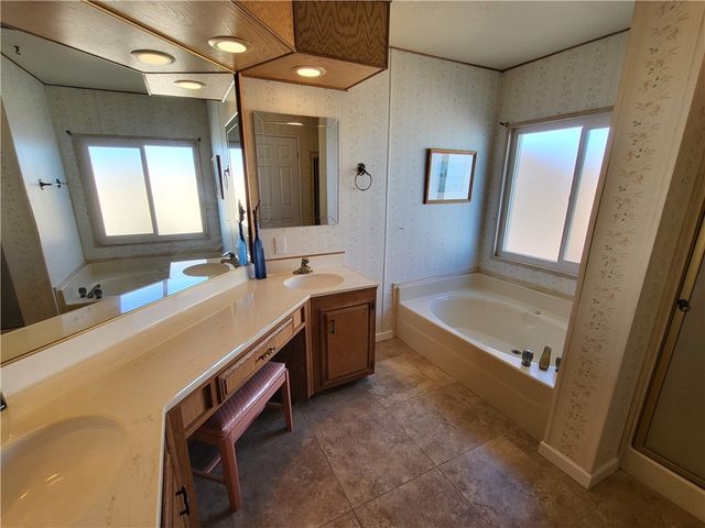 30065 N Stillwater Drive, Meadview, AZ 86444