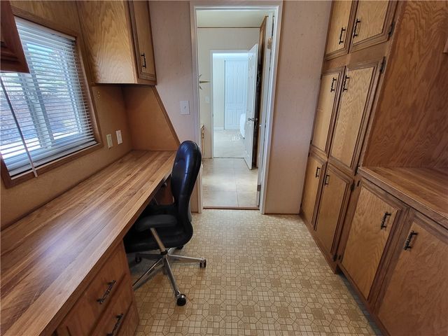 30065 N Stillwater Drive, Meadview, AZ 86444