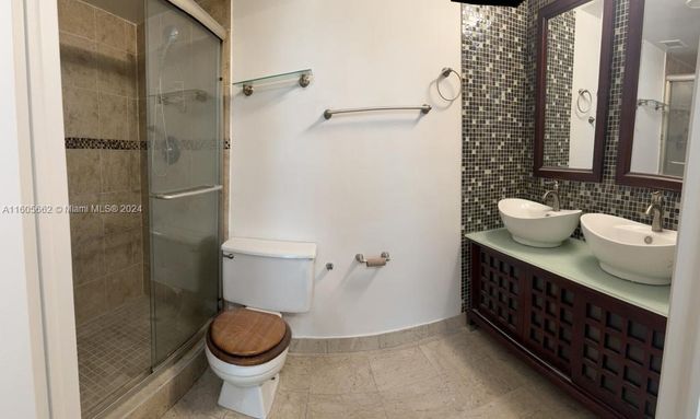 919 Hillcrest Dr 201, Hollywood, FL 33021