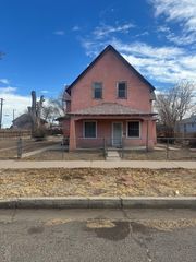 1426 E Routt Ave, Pueblo, CO 81004