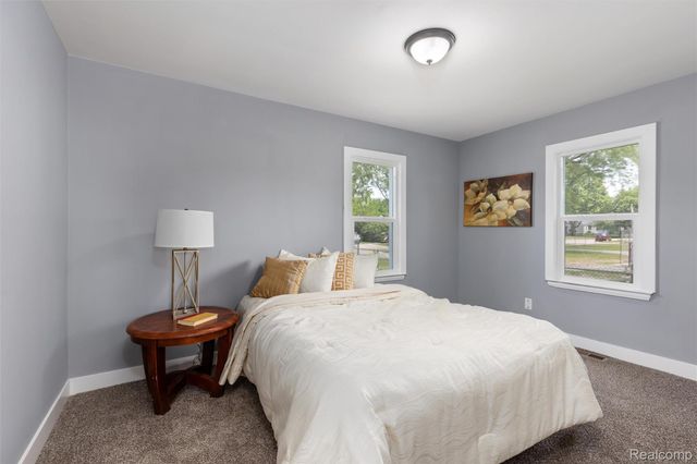 32443 Florence Street, Garden City, MI 48135