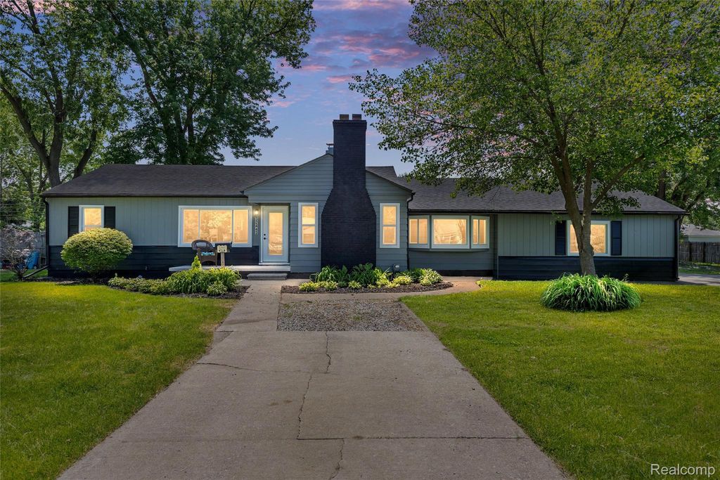32443 Florence Street, Garden City, MI 48135