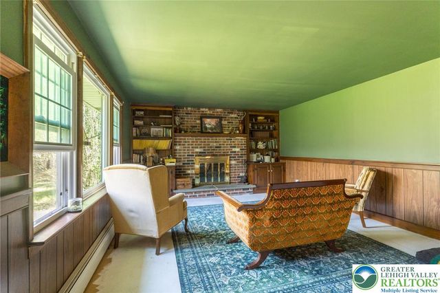 255 Park Drive, Nockamixon Twp, PA 18930