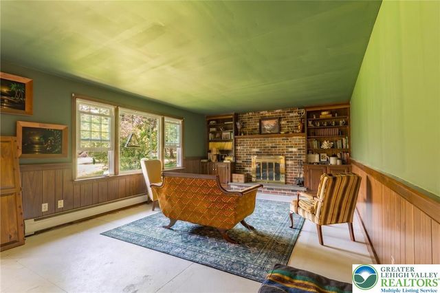 255 Park Drive, Nockamixon Twp, PA 18930