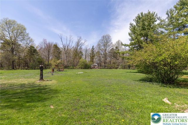 255 Park Drive, Nockamixon Twp, PA 18930