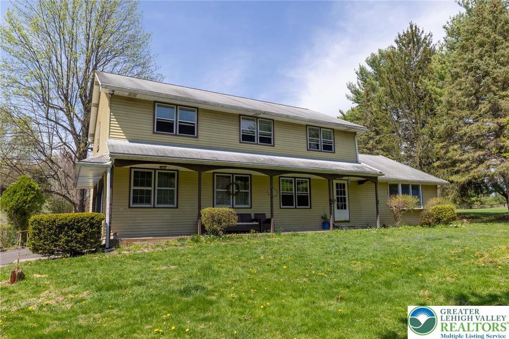 255 Park Drive, Nockamixon Twp, PA 18930