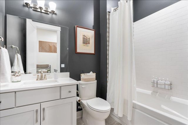 16377 Glory Lane, Eden Prairie, MN 55344