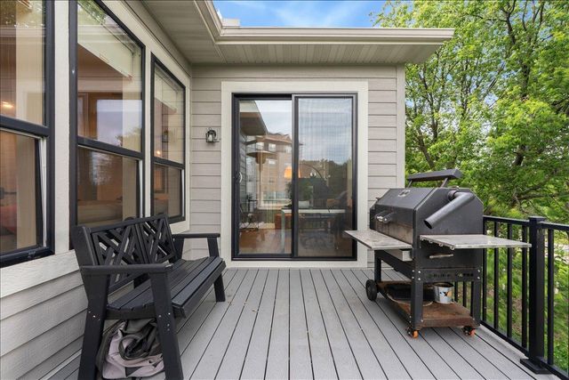 16377 Glory Lane, Eden Prairie, MN 55344