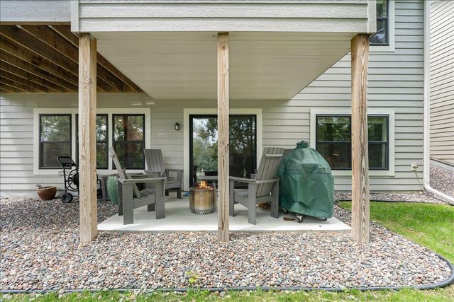 16377 Glory Lane, Eden Prairie, MN 55344
