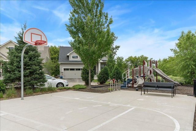 16377 Glory Lane, Eden Prairie, MN 55344