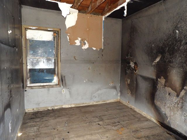 1747 S Santa Fe Ave, Wichita, KS 67211