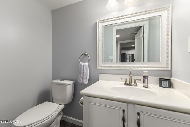 2031 W HAZELWOOD Parkway, Phoenix, AZ 85015