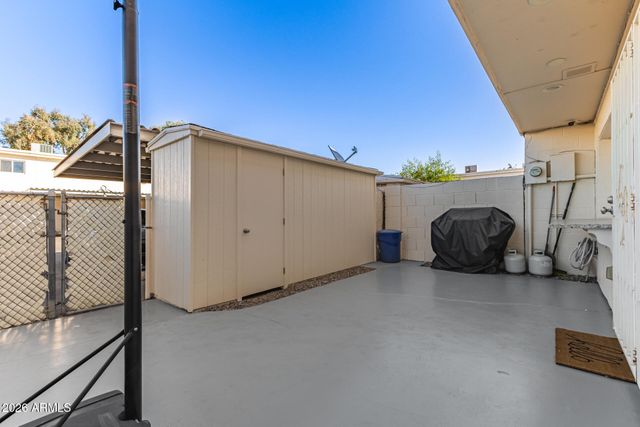 2031 W HAZELWOOD Parkway, Phoenix, AZ 85015