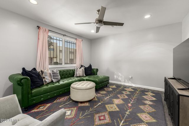 2031 W HAZELWOOD Parkway, Phoenix, AZ 85015