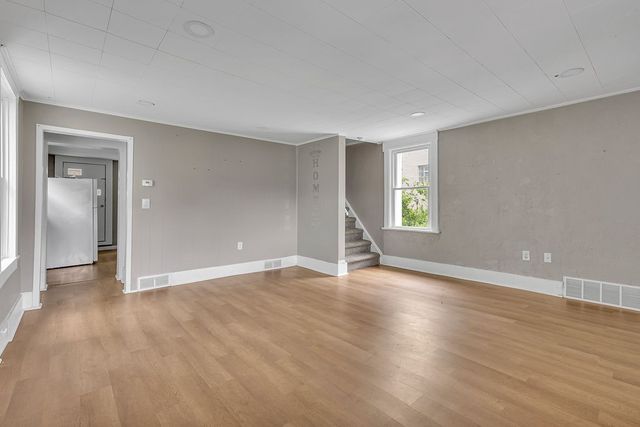 1216 Beaver Rd, Ambridge, PA 15003