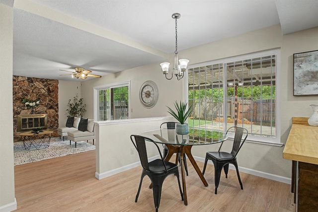 6 Lacota Ct, Sacramento, CA 95823
