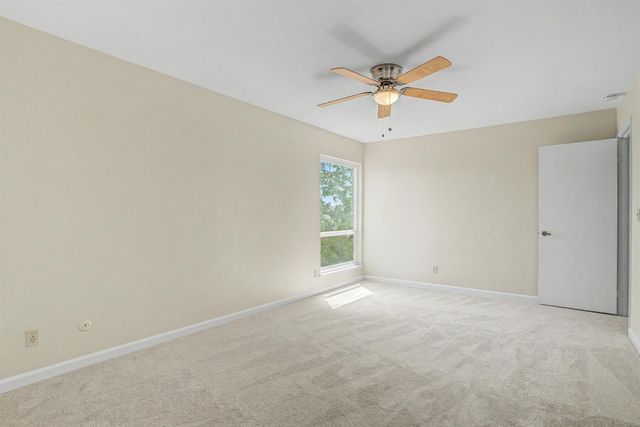 6 Lacota Ct, Sacramento, CA 95823
