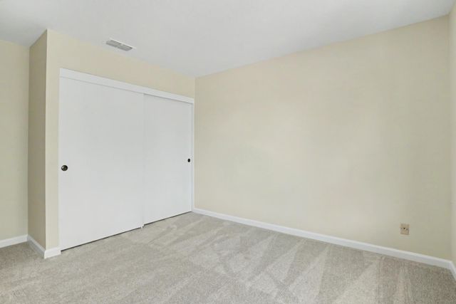 6 Lacota Ct, Sacramento, CA 95823