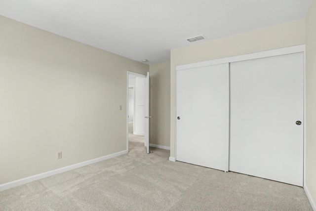 6 Lacota Ct, Sacramento, CA 95823