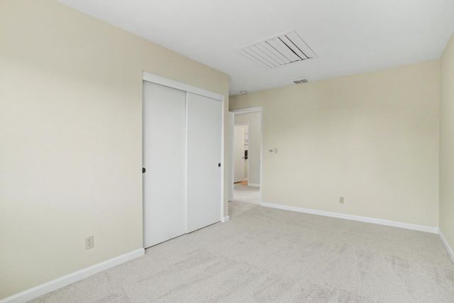 6 Lacota Ct, Sacramento, CA 95823
