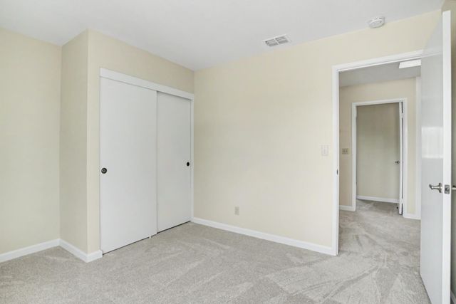 6 Lacota Ct, Sacramento, CA 95823