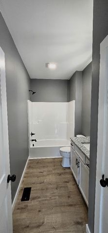104 May St, Mc Ewen, TN 37101
