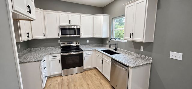 104 May St, Mc Ewen, TN 37101