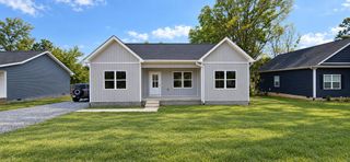 104 May St, Mc Ewen, TN 37101