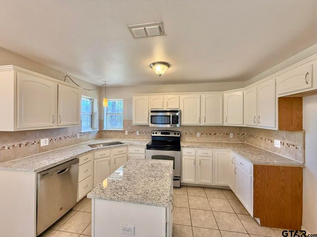 5642 Palo Pinto, Tyler, TX 75707