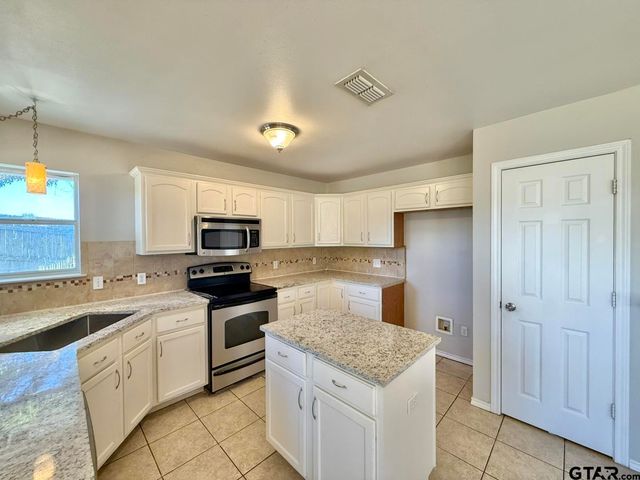 5642 Palo Pinto, Tyler, TX 75707