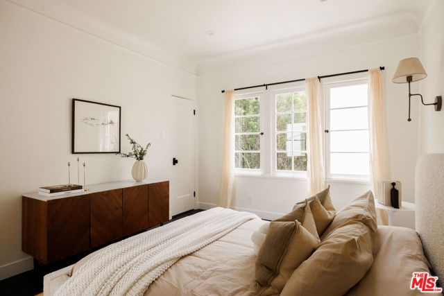 1226 Smithwood Drive 4, Los Angeles, CA 90035