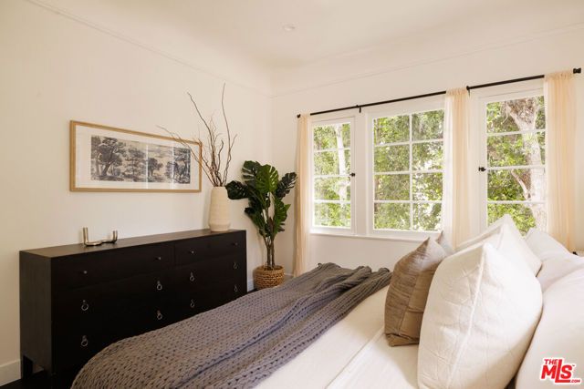 1226 Smithwood Drive 4, Los Angeles, CA 90035